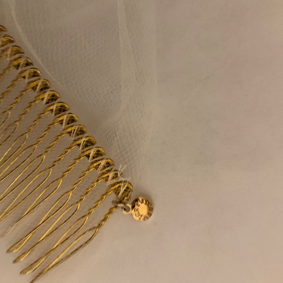 Twigs & Honey for J.Crew Single Layer Fingertip Veil in Ivory #C4061. - Picture 10 of 13